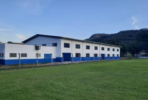 Concluída a construção do Ginásio do clube Estrela do Mar, em Linha Francesa Baixa.