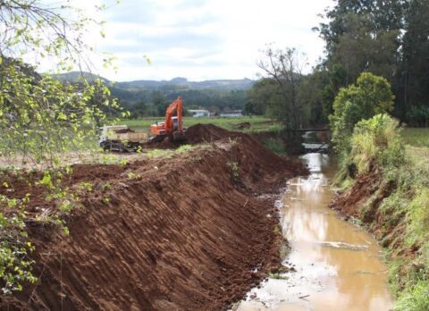 Desassoreamento do Arroio Maratá