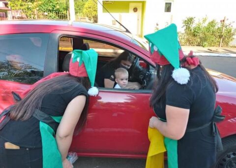 Drive-thru da EMEI Vó Assunta em Salvador do Sul