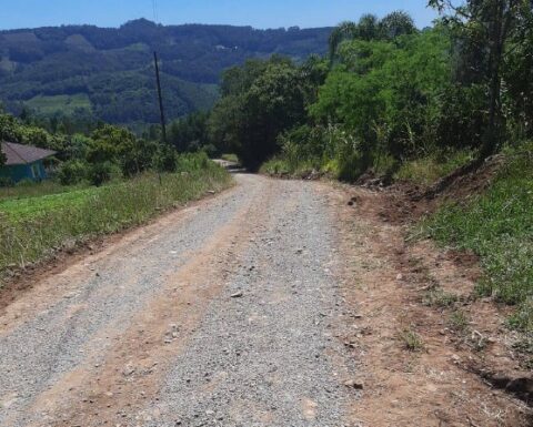 Estrada para Linha Babilônia recebe melhorias