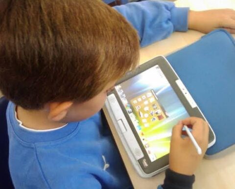 Estudantes terão tablets a disposição