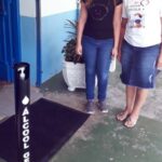 Estudantes universitários doam totens sanitizantes